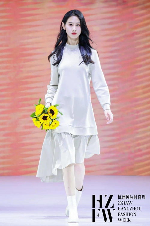 設(shè)計(jì)落地 觸摸市場(chǎng) 國(guó)博會(huì)場(chǎng)與中國(guó)杭州國(guó)際服裝產(chǎn)業(yè)交易會(huì)開(kāi)幕，聚焦電子產(chǎn)品融合